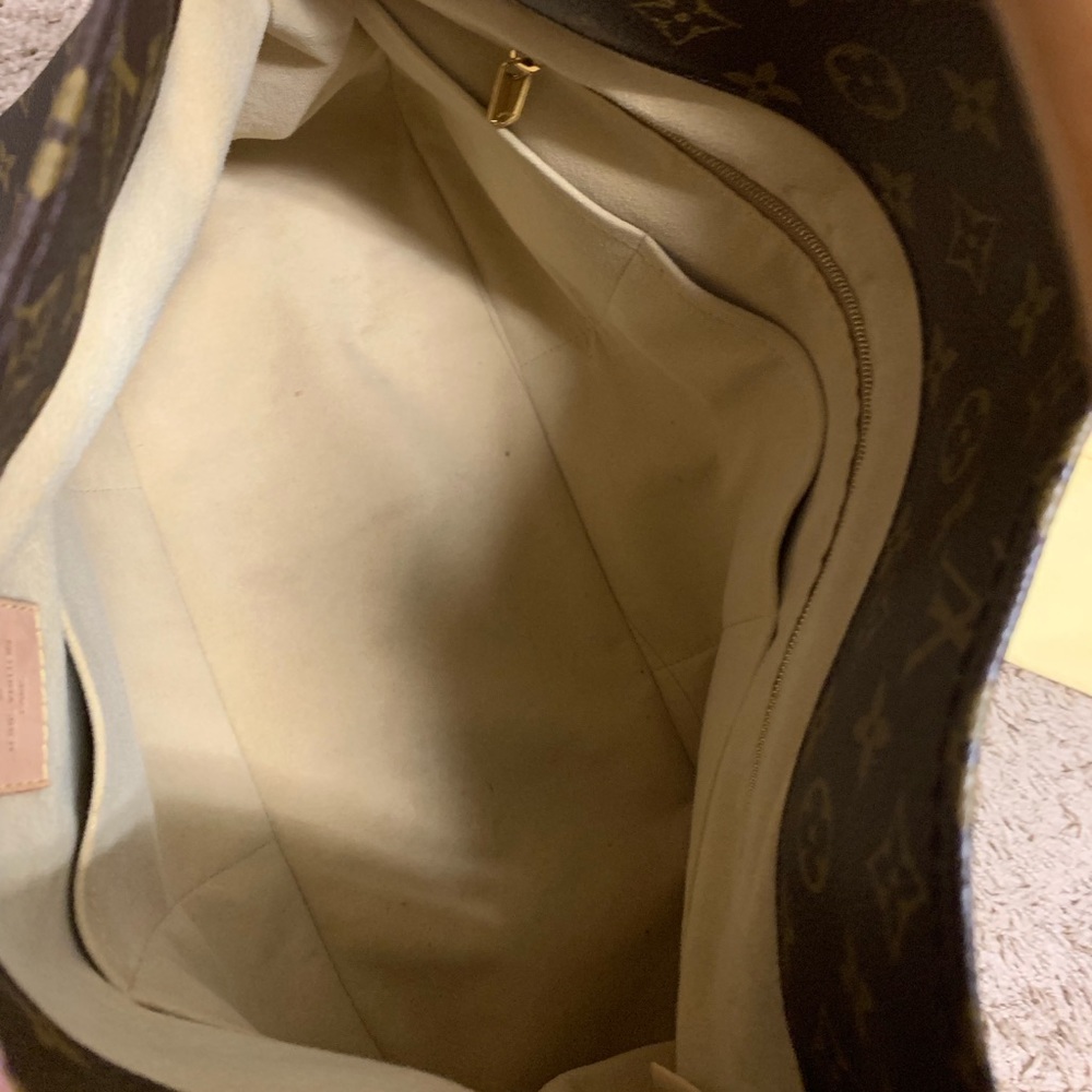 Louis Vuitton Artsy Monogram - Picture 5 of 8